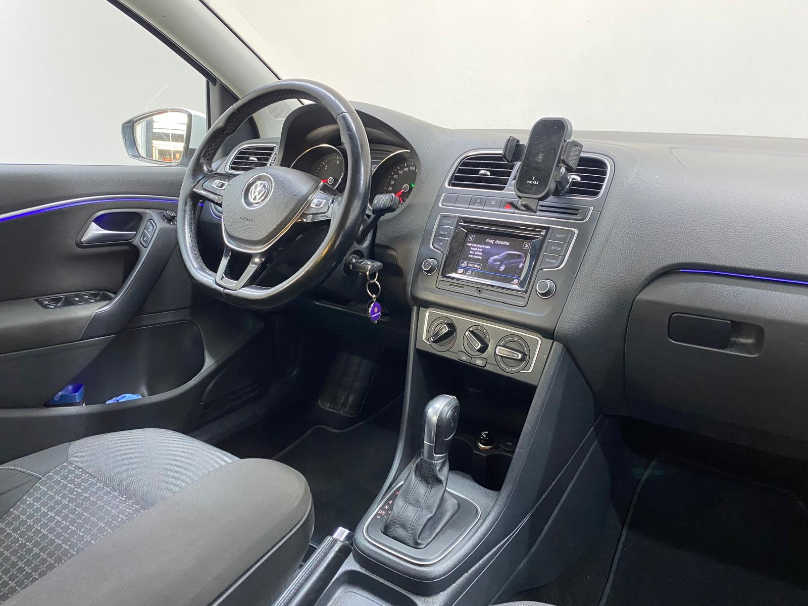 VOLKSWAGEN POLO 18